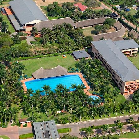 Speke Resort And Conference Center คัมพาลา ภายนอก รูปภาพ