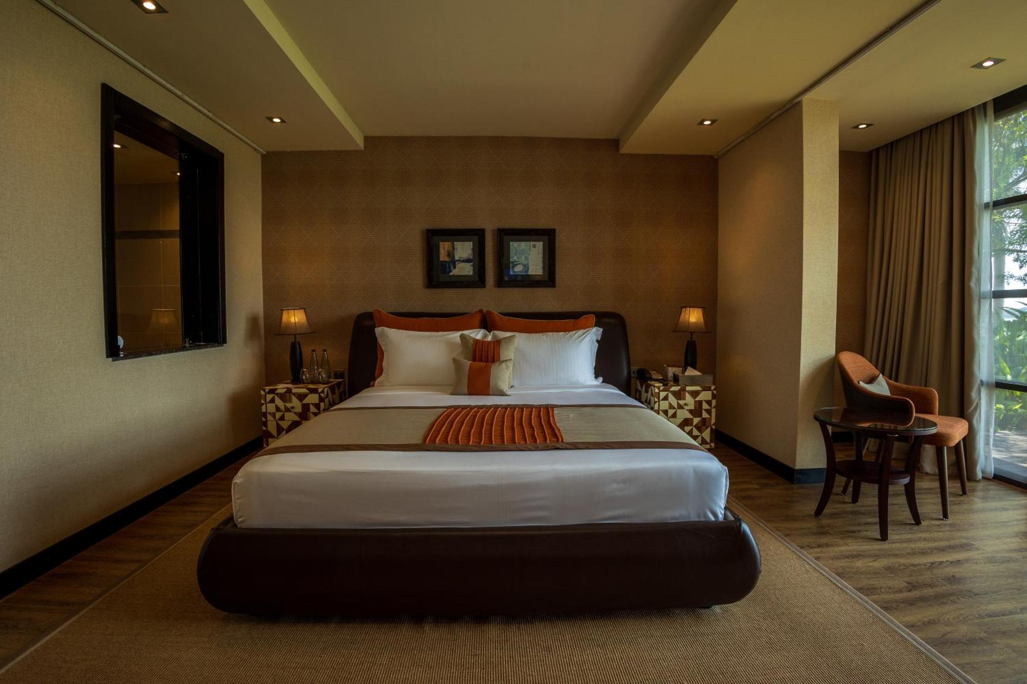 Speke Resort And Conference Center คัมพาลา ภายนอก รูปภาพ