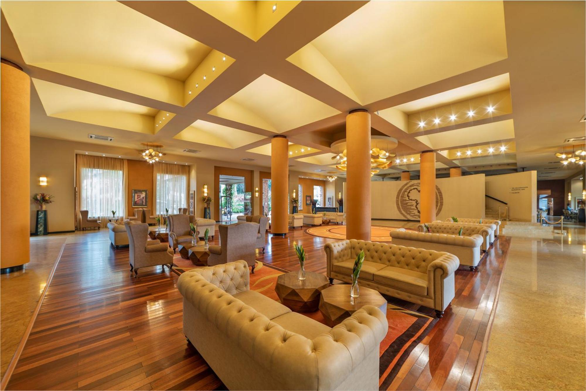 Speke Resort And Conference Center คัมพาลา ภายนอก รูปภาพ