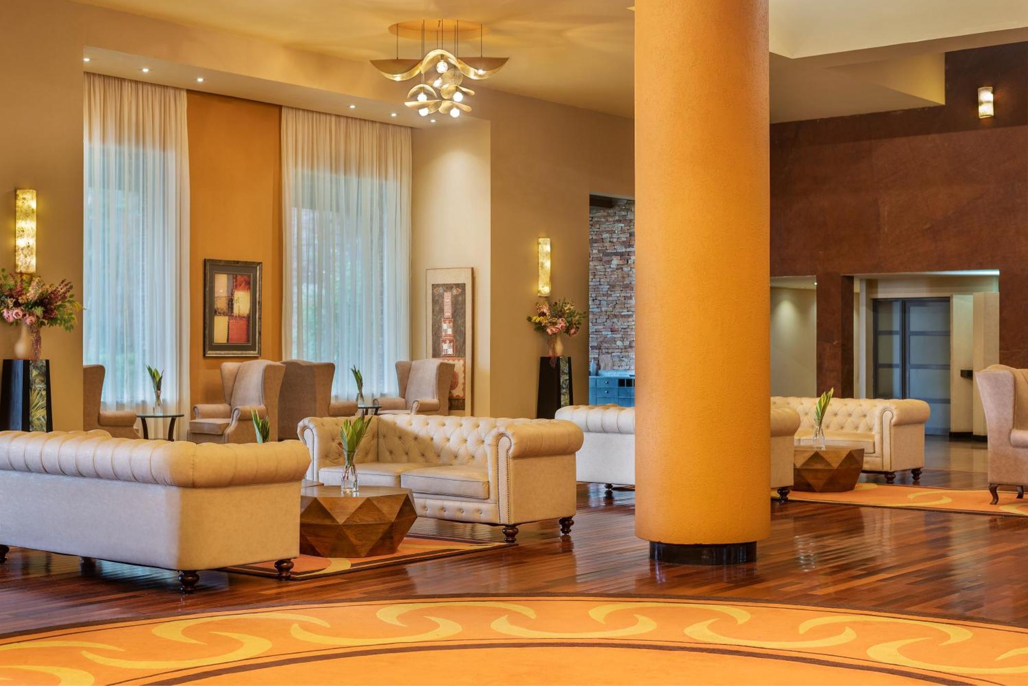 Speke Resort And Conference Center คัมพาลา ภายนอก รูปภาพ