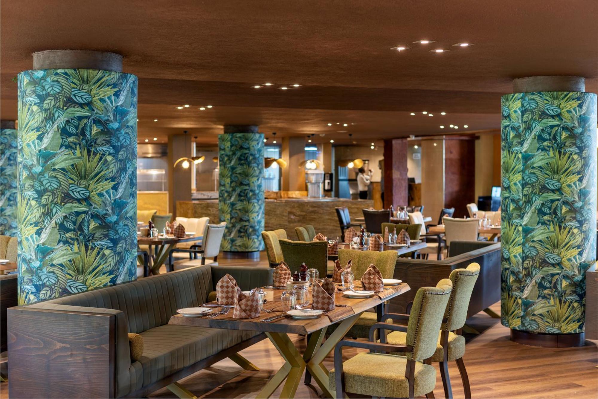 Speke Resort And Conference Center คัมพาลา ภายนอก รูปภาพ
